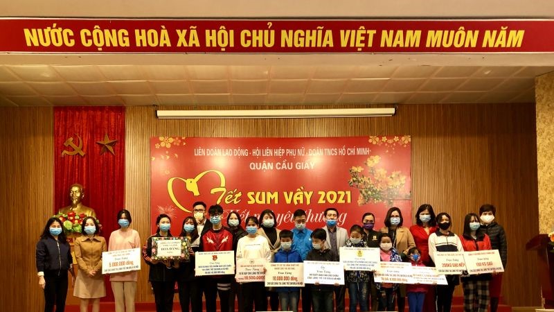 Hội LHPN Quận Cầu Giấy: Chung tay vui Tết cho trẻ em mồ côi