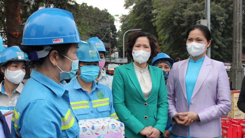 Chủ tịch Hội LHPN Việt Nam Hà Thị Nga: Đóng góp của nữ công nhân môi trường rất vẻ vang và đáng trân trọng!