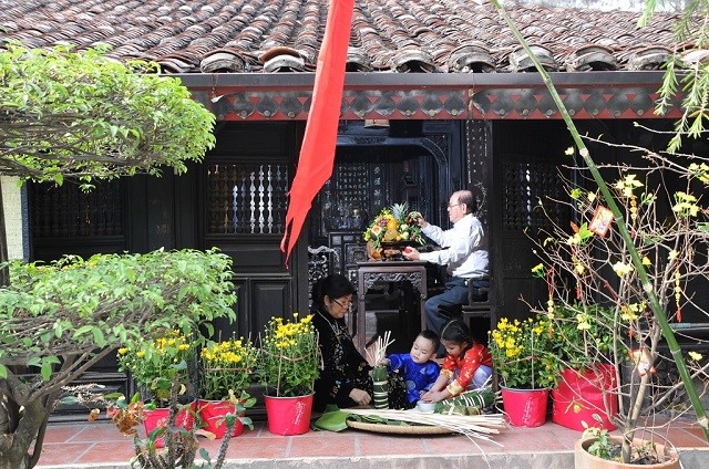 Về với Tết  quê cha, quê mẹ