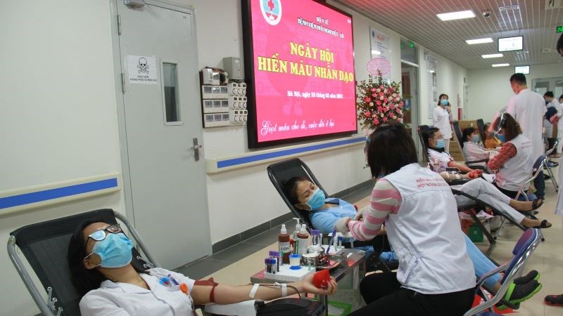 Bệnh viện Hữu Nghị: 172 đơn vị máu được hiến tặng tại chương trình "Blouse trắng - Trái tim hồng"