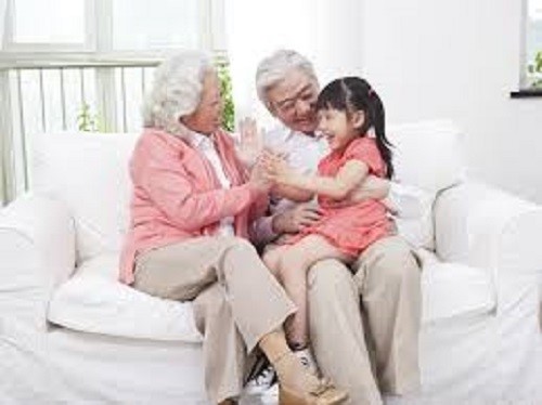 Nhớ khôn nguôi bóng áo đỏ của nội!