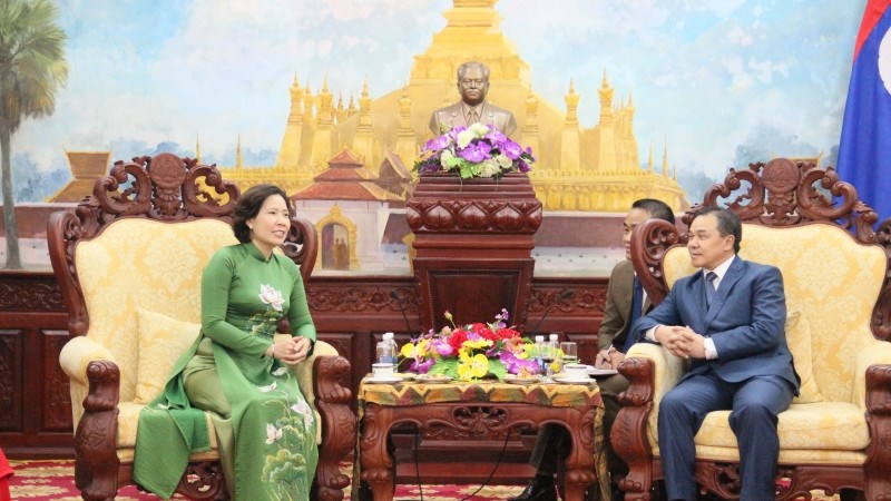 Hội LHPN Hà Nội thăm, chúc Tết Đại sứ quán Lào, Campuchia tại Việt Nam