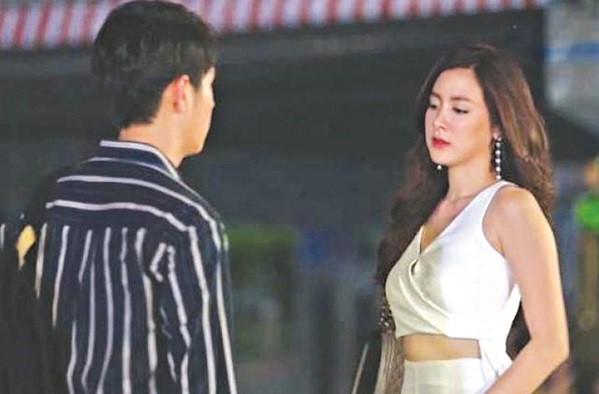 BỆNH...  “ĐỤC ĐẼO” QUÁ KHỨ!