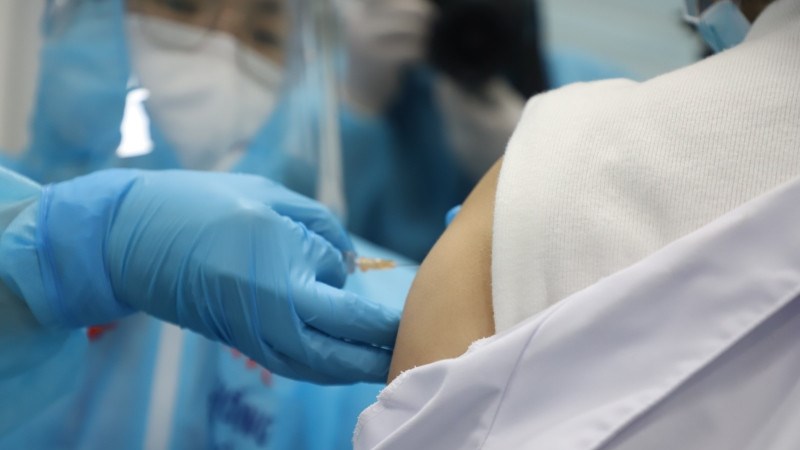 Một trường hợp tử vong sau tiêm vắc-xin phòng Covid-19 do sốc phản vệ trên nền cơ địa dị ứng Non Steroid