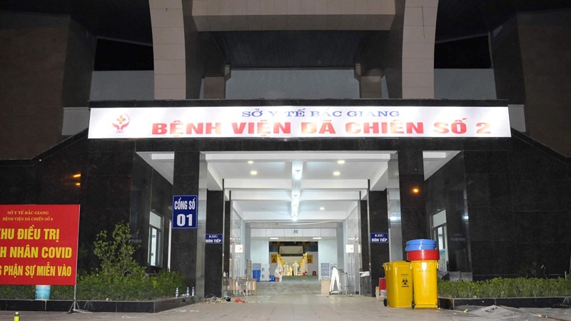 Bệnh viện dã chiến Bắc Giang tiếp nhận hơn 500 bệnh nhân trong đêm 27/05