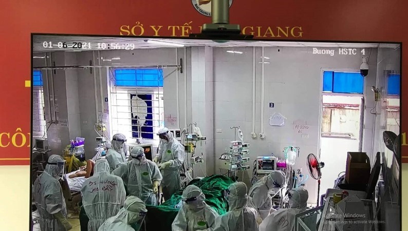 2 ca bệnh nặng phải đặt ECMO tại bệnh viện Phổi Bắc Giang