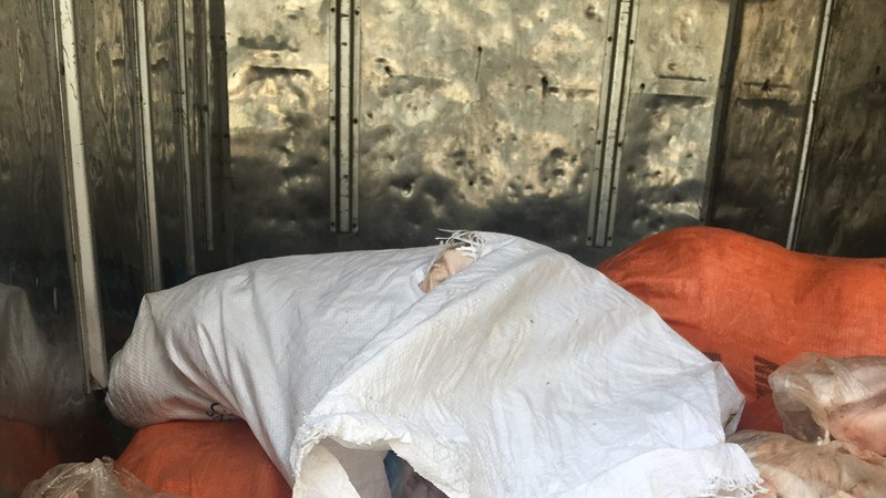 Thanh Hóa: Tiêu hủy 300kg da lợn không rõ nguồn gốc, xuất xứ