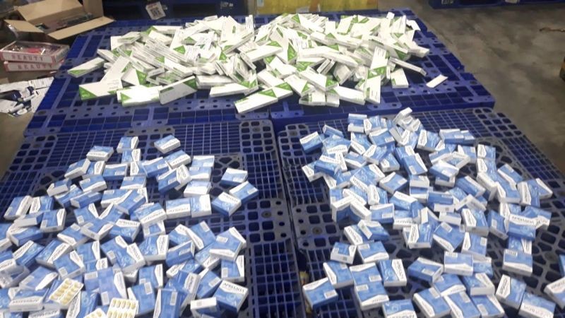 Thu giữ hàng trăm hộp thuốc, thiết bị y tế chống dịch nhập khẩu trái phép