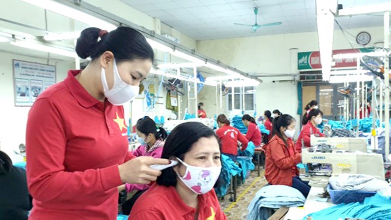 Bài 2: Nhanh chóng khôi phục sản xuất, đảm bảo an toàn phòng dịch