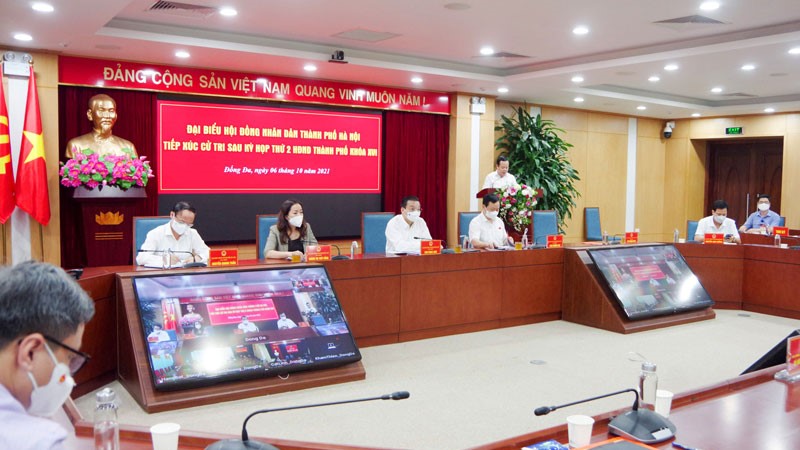 Việc cho học sinh quay trở lại trường học cần được cân nhắc một cách thận trọng