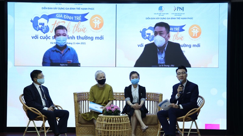 Để gia đình trẻ vượt qua thách thức "bình thường mới"