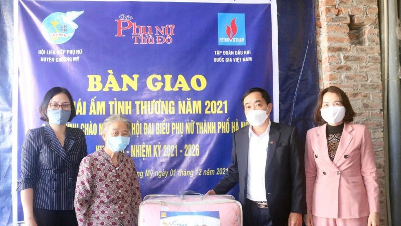 Báo Phụ nữ Thủ đô bàn giao 2 "Mái ấm tình thương" cho phụ nữ nghèo tại huyện Chương Mỹ