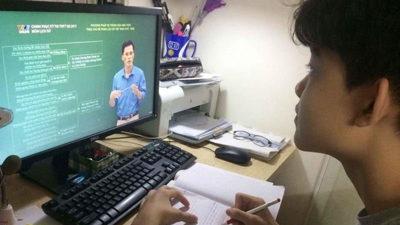 Phập phù đi học trong dịch